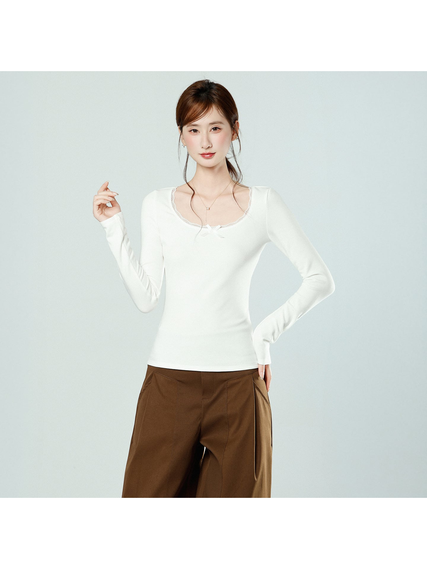 【全店30％OFF引き換え証】【裏起毛で生あたたかい】カットソー レディース 肌付き スピード競技 Uのど首 シュロの葉 長袖 トップス ロンT プルオーバー 肌付き 肌付き 防寒 蓄熱 伸縮性 伸ばすこと 填まる か細い きつい 着痩せ 細押し出し 割れ易い押し出し 成年者好いたらしい き