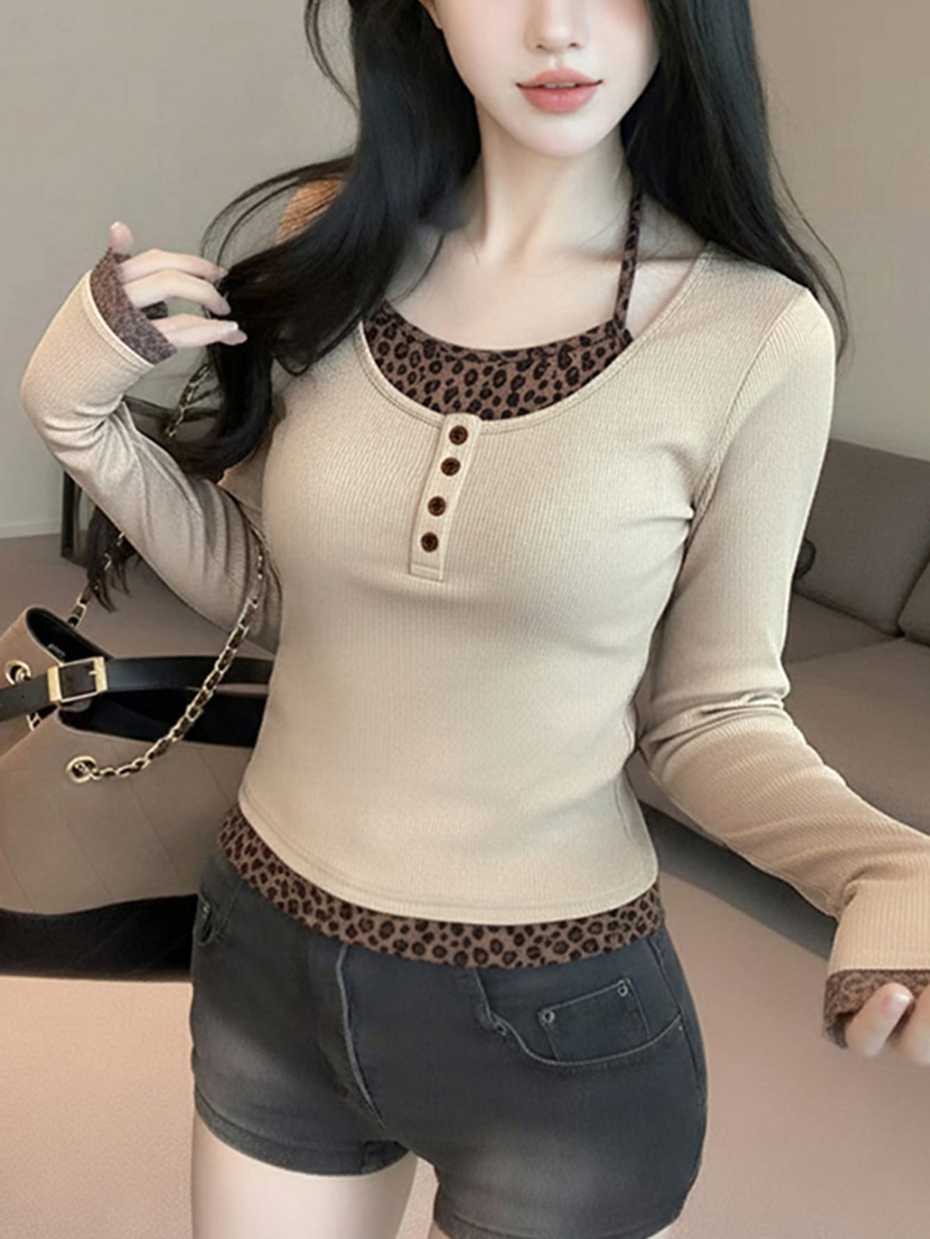 【全店30％OFF引き換え証】【花の冠yd風】レオパード ヒョウ柄 トップス レディース 長袖 プルオーバー ホルターネック 重ね着風 カットソー ロンT ヘンリーのど首 Uのど首 名取り草 肋材 か細い きつい 填まる 伸ばすこと 伸縮性 御嬢さん Y2K