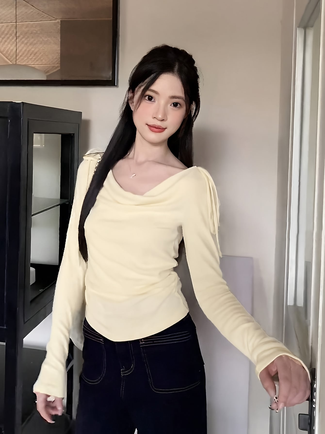 【全店30％OFF引き換え証】【鎖骨好いたらしい押し出し】オフショルダー カットソー レディース 長袖 肩シュロの葉 トップス オフショル ロンT プルオーバー 紅茶プルオーバー ティーシャツ トップ ドレープ 割れ易い押し出し 着痩せ 体型押しかぶせる 2025 春 秋 冬 成年者好いたらしい