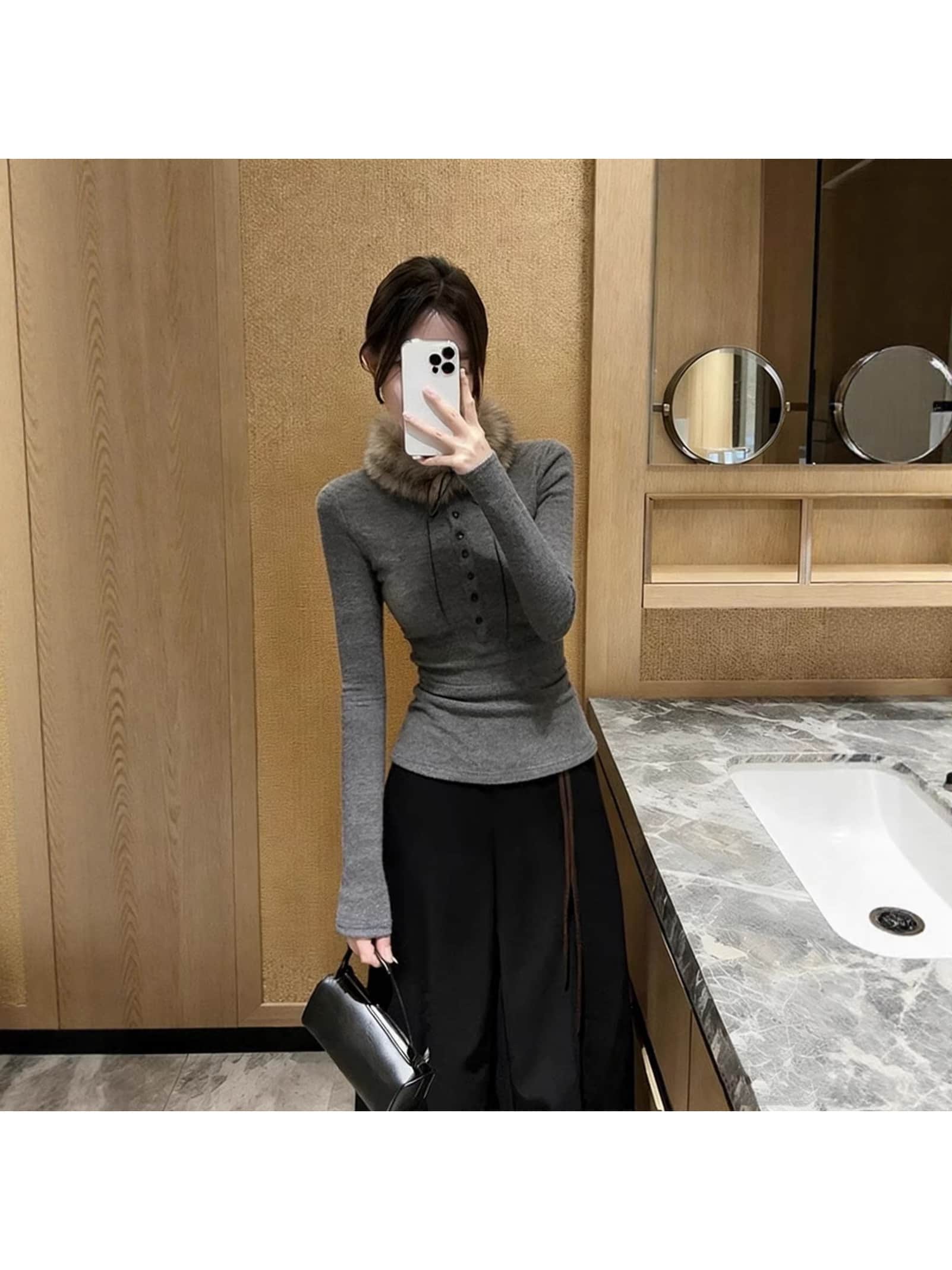 【全店30％OFF引き換え証】【毛皮付き添い人】カットソー レディース 長袖 トップス フェイクファー エコ毛皮 襟付き添い人 肋材 編み物 か細い きつい ヘンリーのど首 向こう正面名取り草 伸縮性 伸ばすこと 着痩せ 細押し出し 体型押しかぶせる 韓国流行り物 成年者