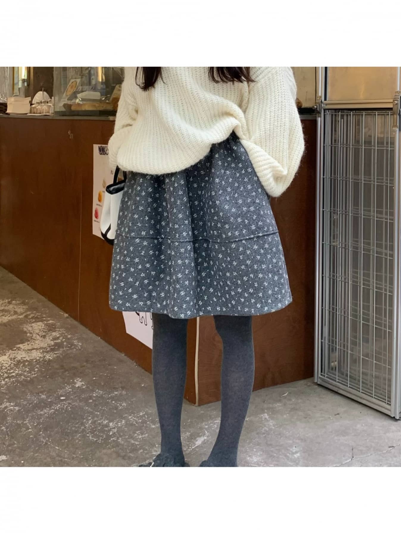 【全店30％OFFクーポン券】【成年者好いたらしい】花柄スコート ミニ レディース 膝上 A伝達ルート 冬 秋 ギャザースコート 小花柄 ミニスカート 裏地付き添い人 酉の方角天然ゴム 朦々たる 生あたたかい 体型覆いかぶせる 着痩せ 脚長 美脚 細押し出し 小っちゃい 低身たけ 心地好い 好いたらしいめ