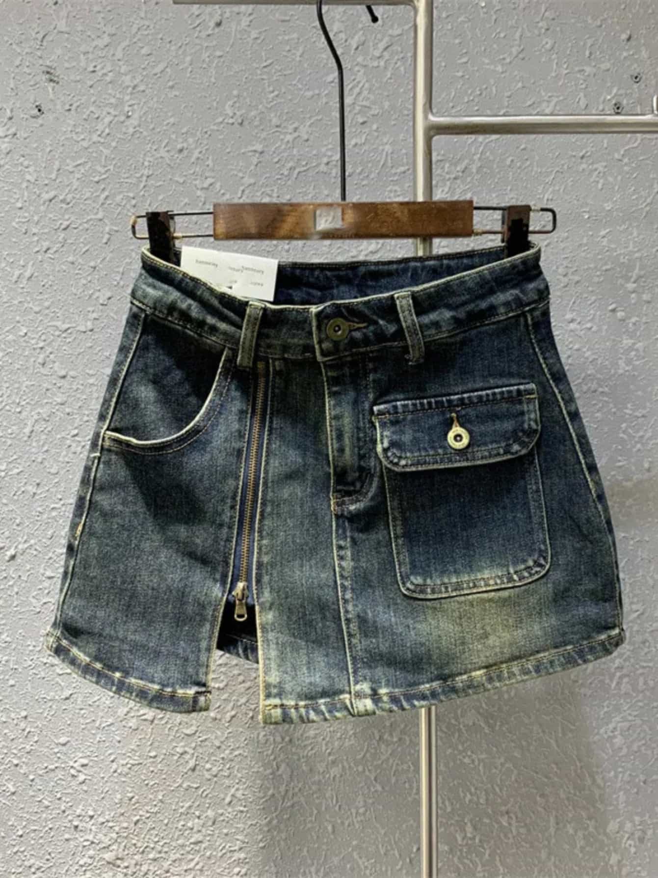 【今日このごろ押さえる、超買得30％OFFクーポン券、2度汐合い絶無】【Y2Kレトロ】ジーンズスコート ミニ レディース ご機嫌酉の方角 フロントジップ 細長い切口 A伝達ルート 台形スコート タイトスカート 膝上丈 デニム ジーパン ボトムス 美脚 脚長 着痩せ 細見