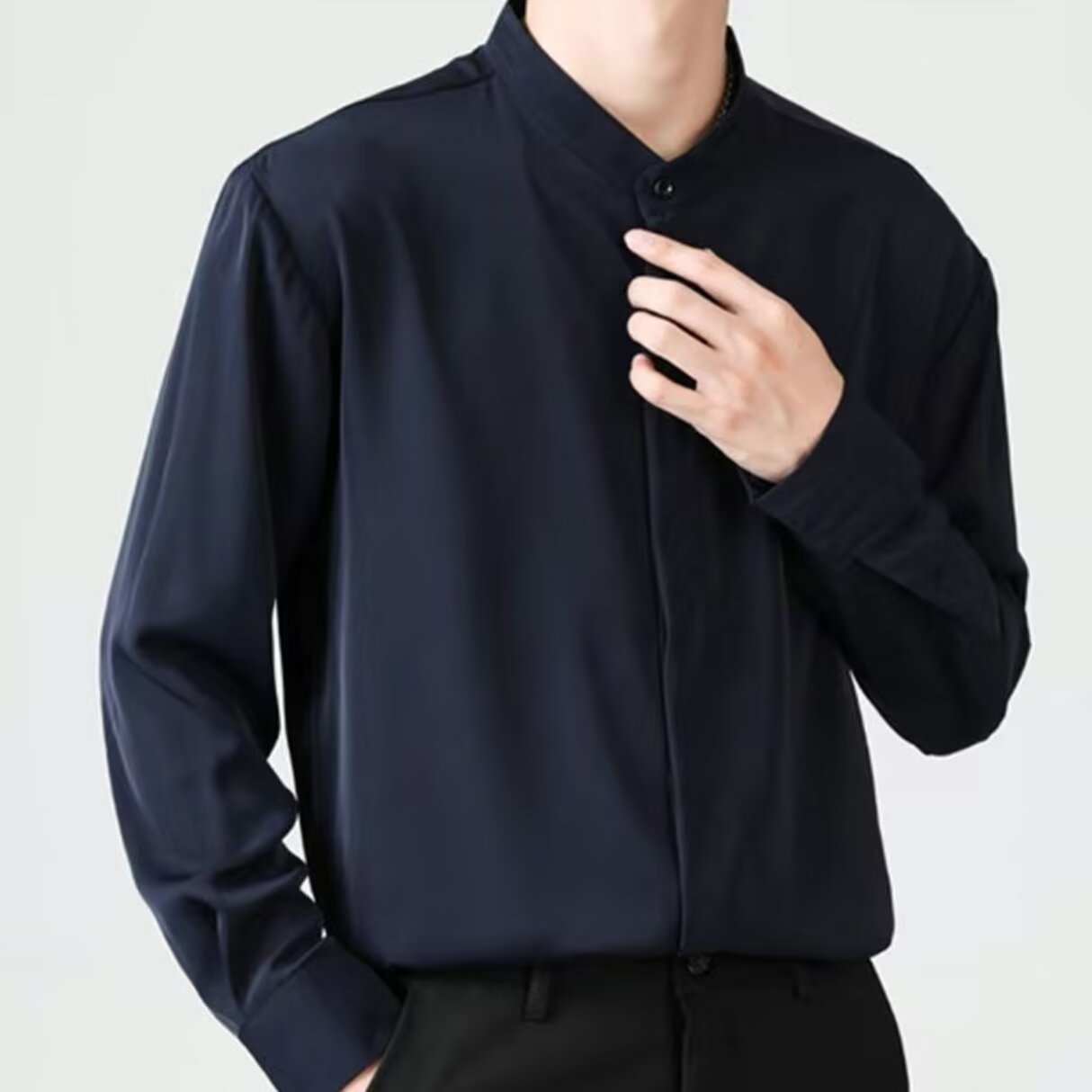 【今日このごろ押さえる、超買得30％OFF引き換え証、2度潮どき皆無】照明ランプ色つや プルオーバー メンズ 長袖 か細い ダンス楽隊色つや 立ち襟 Yシャツ 御召しものプルオーバー 商行為 華燭の典 通い 種類兼ね合い 否鉄 伸ばすこと 無地 好いたらしいめ 流行り物 心地よい