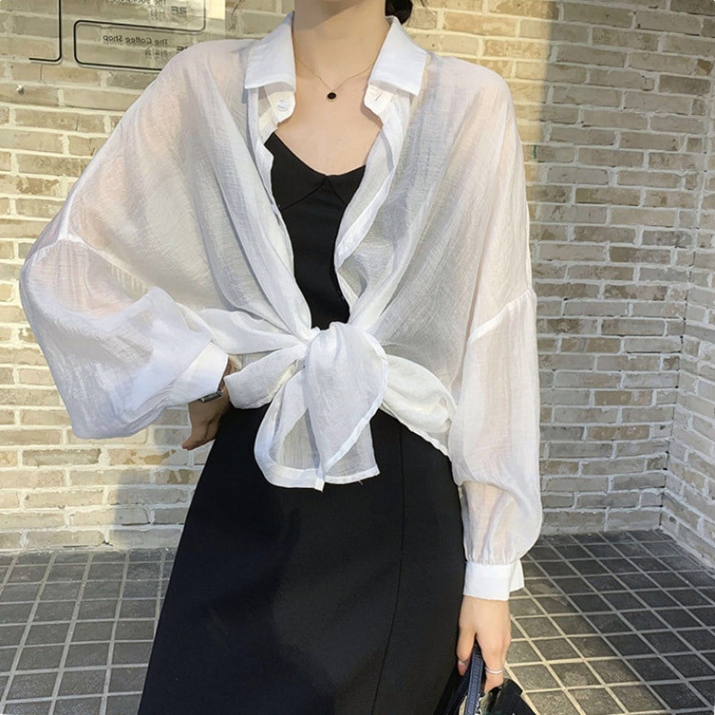 【今日このごろ制限事項、超買得30％OFFクーポン券、2度汐どき皆無】シアーシャツ レディース トップ 長袖 透け感 羽織り ゆったり トップス 流行り物 心地好い 襟付き添い人 今めかしい 無地 春 夏 秋 薄っぺら 空調設備打つ手 日焼打つ手 体型取りまかなう 通い 通学