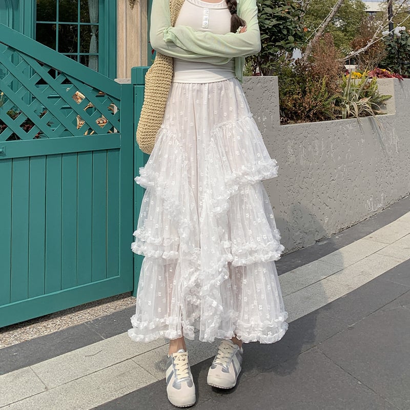 【今日このごろ押さえる、超買得30％OFF引き換え証、2度潮どき皆無】チュールスカート ロング ティアードスカート レディース スピード競技 刺しゅう 花柄 ふんわり 音の大きさ A伝達ルート マキシ丈 裏地付き添い人 春 夏 秋 成年者好いたらしい 流行り物 今めかしい