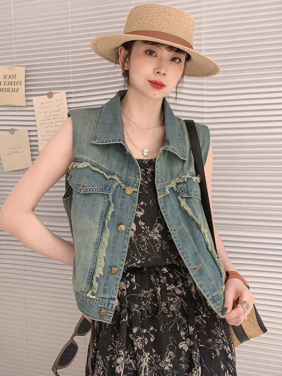 【今日このごろ制限事項、超買得30％OFFクーポン券、2度汐どき皆無】ジーンズより良い レディース ジレ ノースリーブ 上衣 襟付き添い人 フリンジ 不都合産業 ヴィンテージ風 心地好い 重ね着 アウター 春 夏 秋 ゆったり 体型取りまかなう レトロ こなれ感 前開