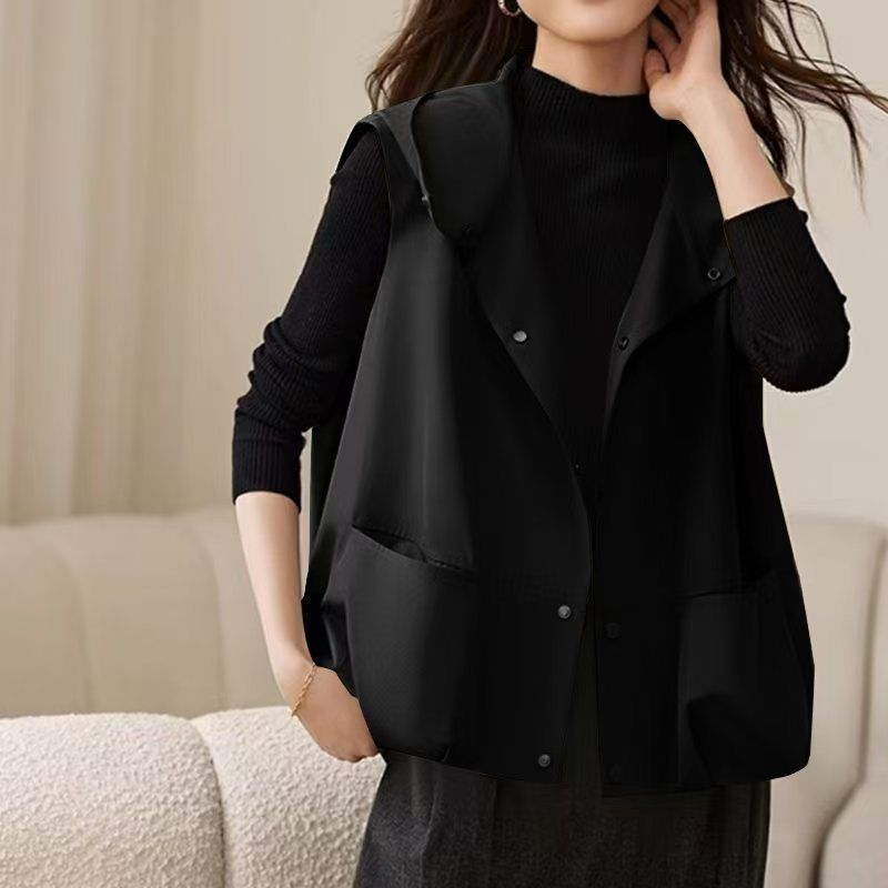 【全店通用25％OFFクーポン】ベスト レディース ジレ フード付き 前開き スナップボタン 軽量 羽織り カジュアル 春 秋 重ね着 ゆったり 体型カバー ノースリーブ ジャケット 無地 おしゃれ 防風 アウトドア キャン｜大森麗萱 7,520円