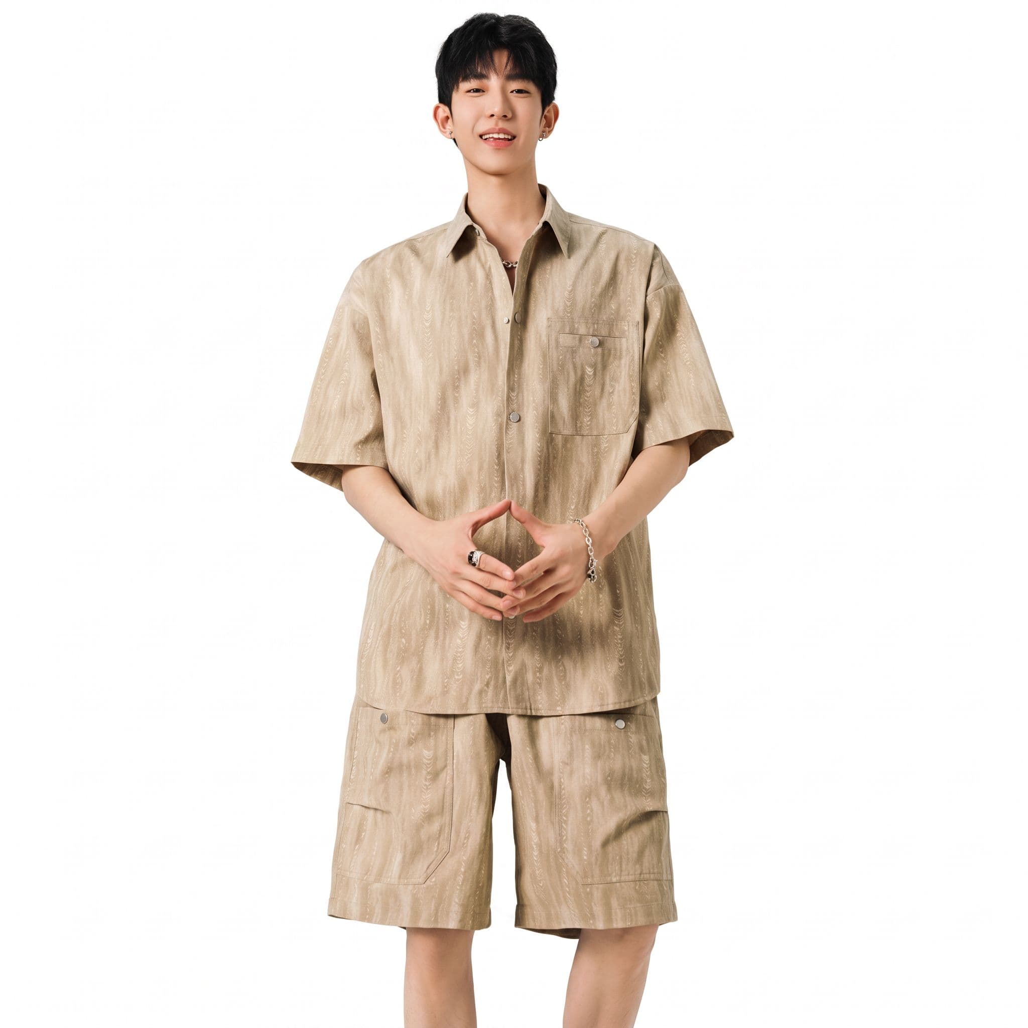【全店通用25％OFFクーポン】セットアップ メンズ 上下セット 半袖 襟付きシャツ ハーフパンツ 接触冷感 速乾 通気性 ゆったり カジュアル ワークパンツ ワイド おしゃれ 夏服 涼しい 快適 しわになりにくい 部屋着｜大森麗萱 8,972円