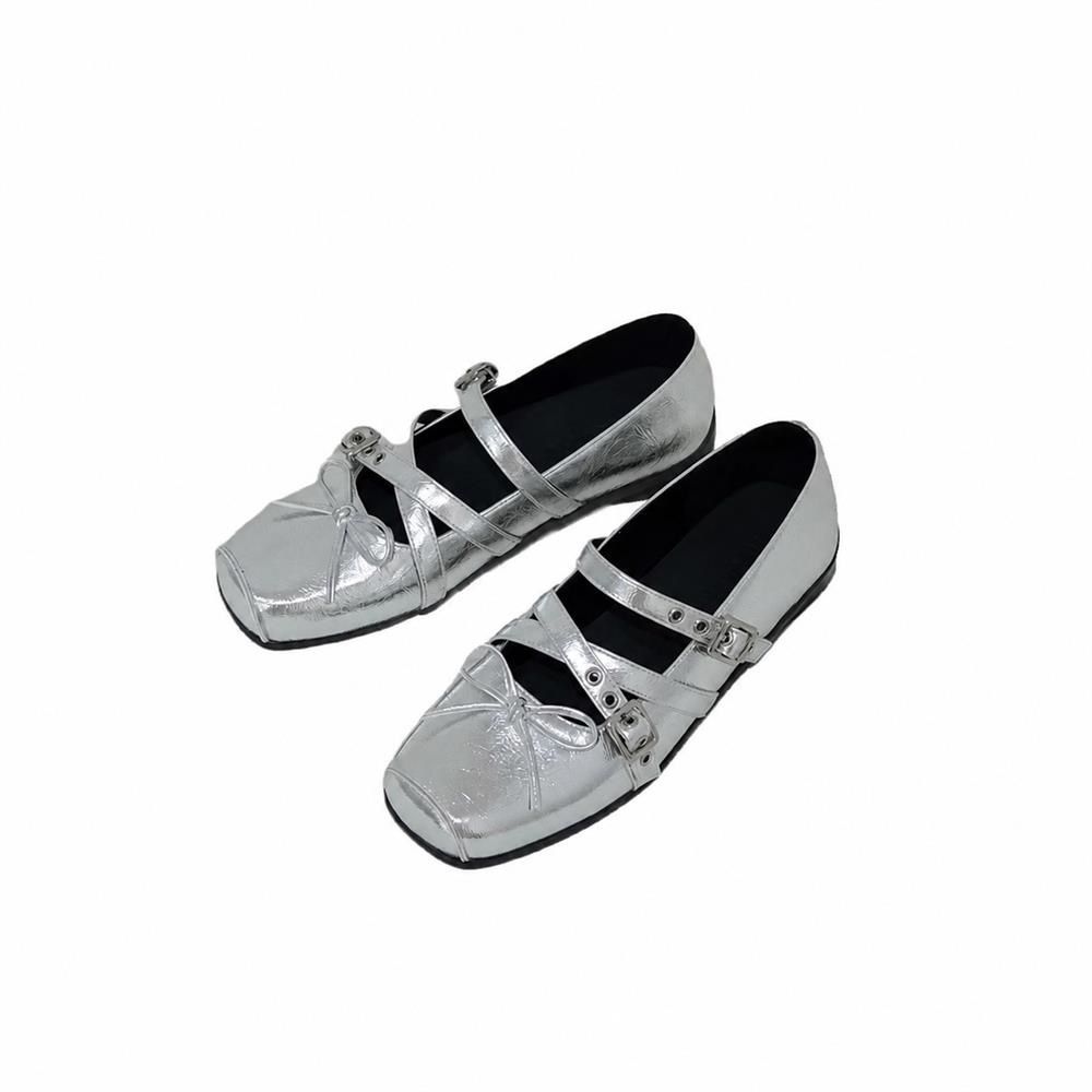 【全店通用25％OFFクーポン】スクエアトゥ バレエシューズ リボン ストラップ メリージェーン フラットシューズ 柔らかい ぺたんこ 履きやすい パンプス 痛くない ローヒール 通勤 通学 カジュアル 春 夏 秋 冬｜大森麗萱