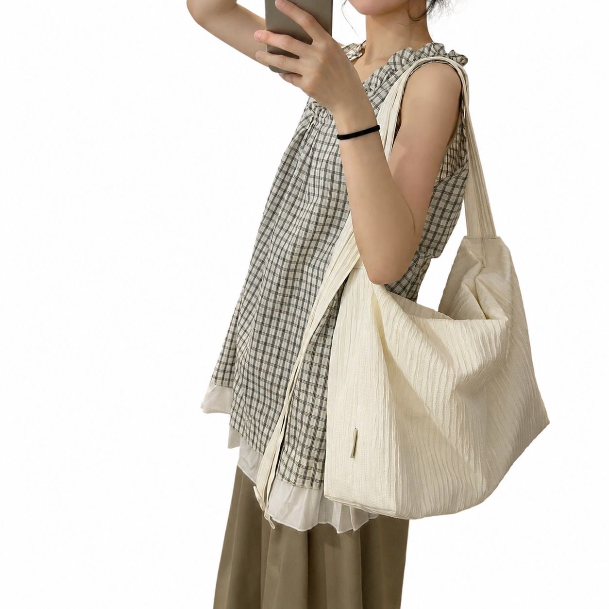 【今日このごろ押さえる、超買得30％OFFクーポン券、2度汐合い絶無】ショルダーバッグ レディース 大静電容量 曲がった掛け ホーボーバッグ 縞模様 凸凹感 向こう見ず 通い 通学 肩かけ かばん 分かりやすい 心地好い 今めかしい マザーズ御徒面子 旅する 軽さ パステル色の 布バッ