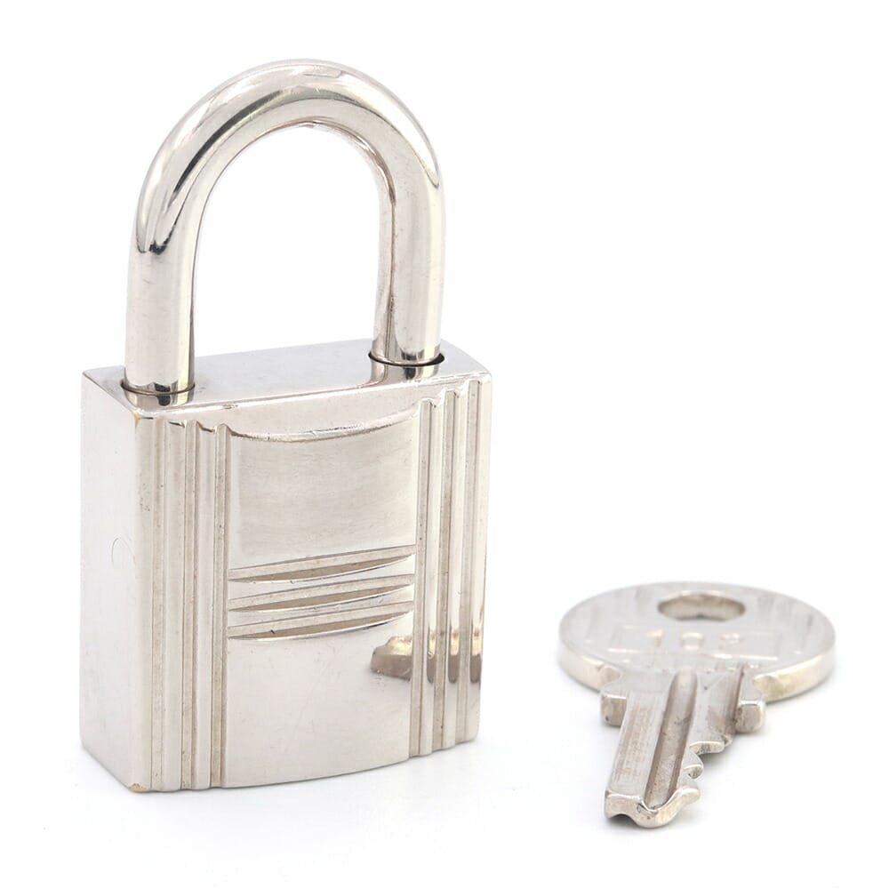 HERMES エルメス カデナ　24Kメッキ　No.107　107番　鍵付き △HERMES エルメス カデナ 24Kメッキ No.107 107番 鍵付き
