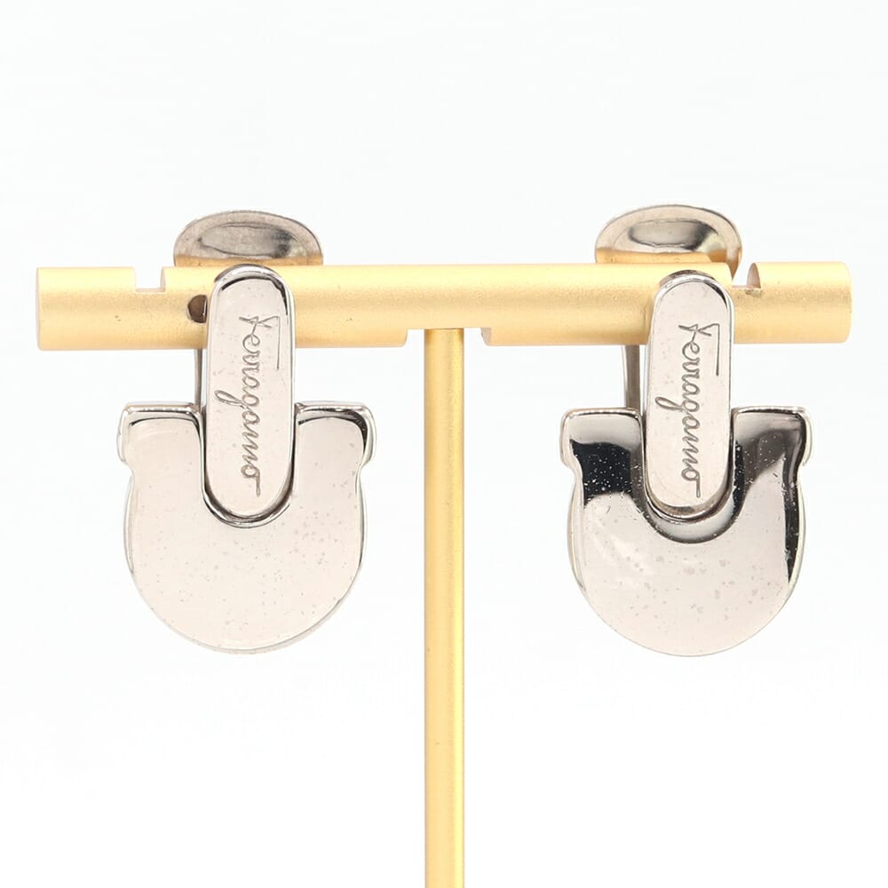 片耳　フェラガモ　ガンチーニ 楽天市場】□美品□ Salvatore Ferragamo フェラガモ ダブル