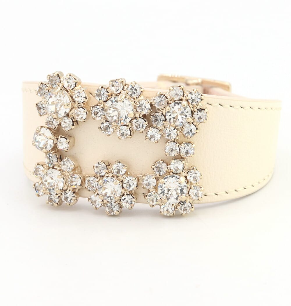 Roger Vivier レザーブレスレット ブロッシュヴィヴィエ クリスタル Roger Vivier レザーブレスレット ブロッシュヴィヴィエ クリスタル