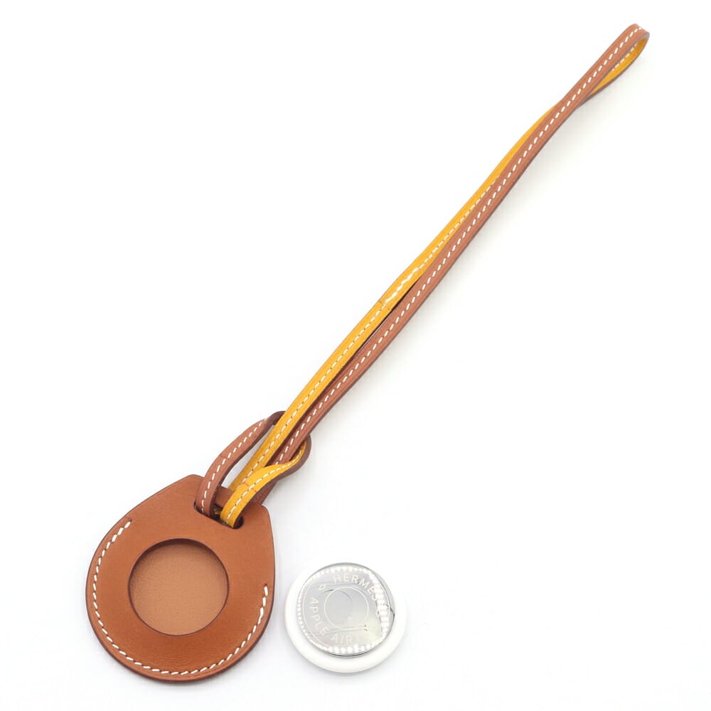美品 エルメス HERMES AirTag モバイルアクセサリー ブラウン 美品 エルメス HERMES AirTag モバイルアクセサリー ブラウン
