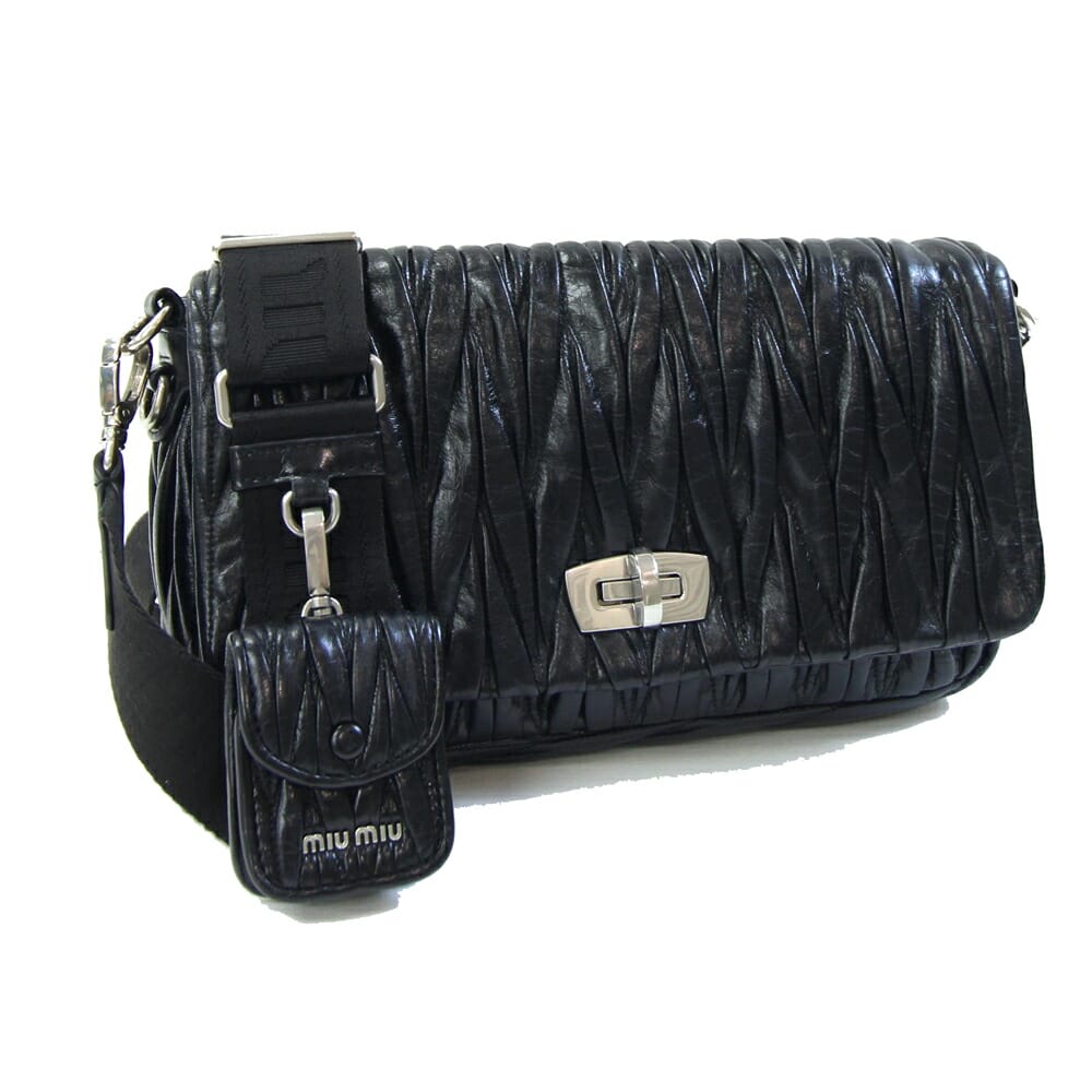 楽天市場】□極美品□ miumiu ミュウミュウ 5BH116 レザー クロス