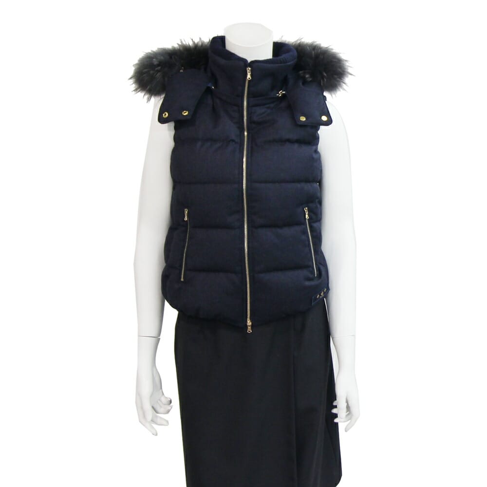 定番 TATRAS ダウンベスト LUSERA フード ファー L 03 グレー 定番 TATRAS ダウンベスト LUSERA フード ファー L 03 グレー TATRAS