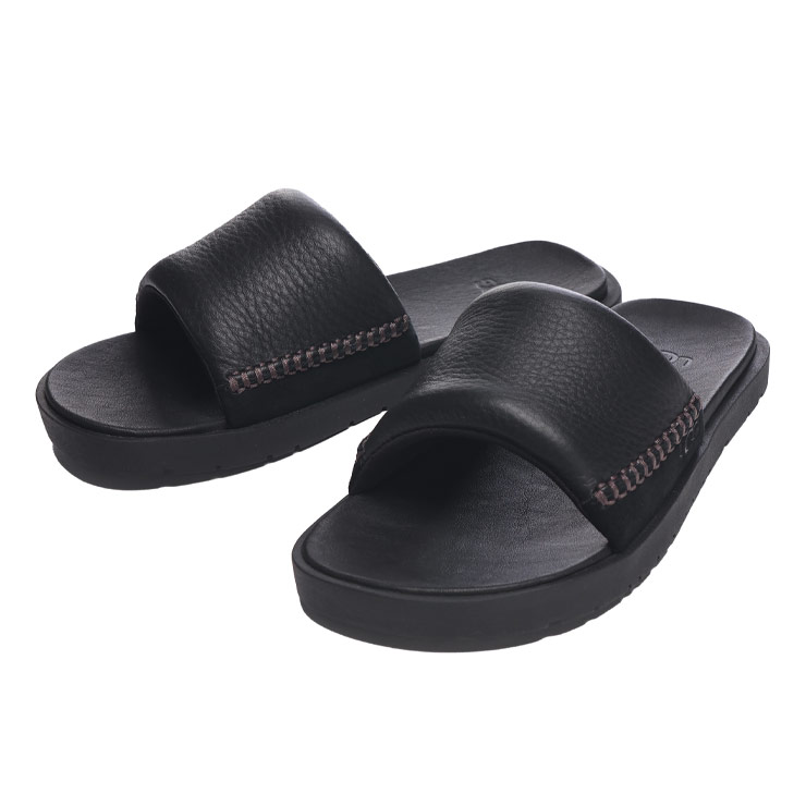 UGG アグ　マクサースライド　MAXXER SLIDE　26センチ　美品　厚底 UGG アグ サンダル M MAXXER SLIDE マクサー スライド 1137970