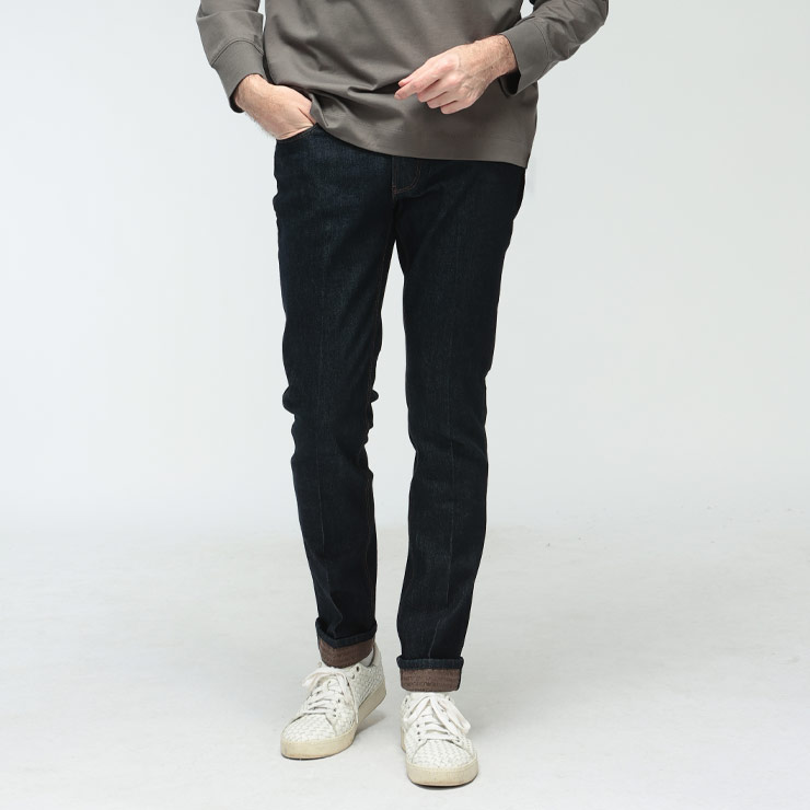 エンポリオアルマーニ デニムパンツ メンズ EMPORIO ARMANI 裾ロゴ ジップフライ デニム パンツ EAM121AF22250 ブランド ボトムス ネイビー 28,409円