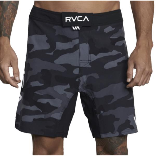 楽天市場】VENUM ファイトショーツ ロングスリット UFC VENUM AUTHENTIC FIGHT NIGHT MEN'S GLADIATOR  SHORTS (ブラック×ゴールド) //総合格闘技 MMA パンツ トランクス トレーニング 送料無料 : 武道格闘技ショップM-WORLD