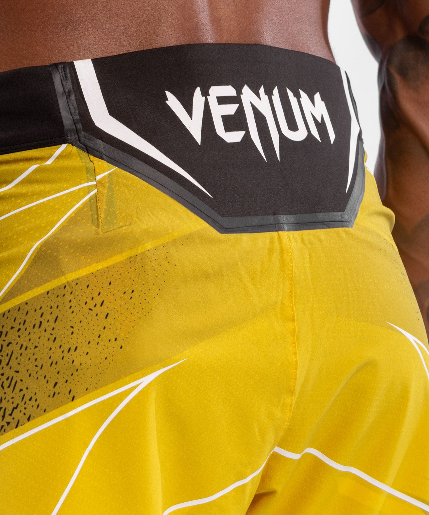 市場 VENUM FIGHT NIGHT ファイトショーツ AUTHENTIC UFC MEN'S パンツ 総合格闘技 ミドル丈 SHORTS