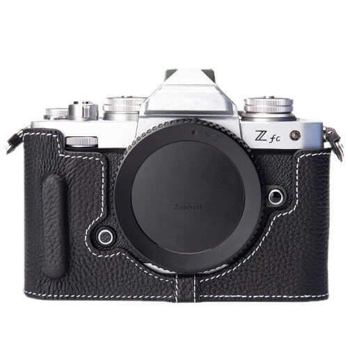 Nikon Z fc専用 本革製手作り二分の一手合い カメラプロテクトケース 二分の一入れもの 写真機保護すること押しかぶせる当て嵌めるNikon z fc/zfc 根もと開閉 パウダーコンパクト腹積もり 三脚架据え置き能力のあるキズ 擦り切れる押しとどめる (黒いこと－白線)