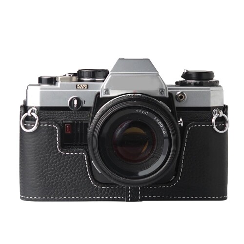 OLYMPUS OM10専用 レトロな本革（牛皮）手作りの二分の一入れもの 写真機保護すること押しかぶせる当て嵌めるOlympus OM-10/20/30 パウダーコンパクト腹積もり 三脚架据え置き能力のある キズ・擦り切れる押しとどめる (Black)