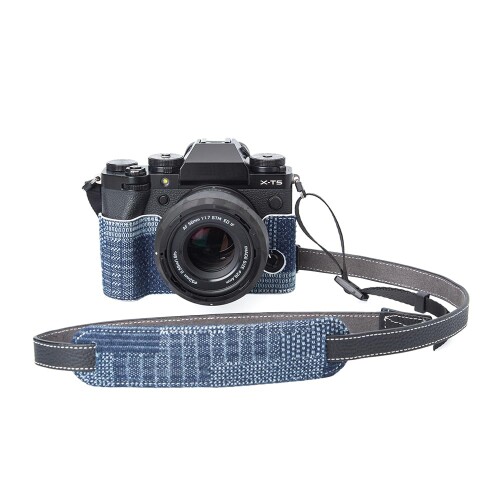 X-T5写真機入れもの レトロな本革/牛飼い表現スタイル手作りのハーフケースカメラ保護すること押しかぶせる Fujiflim Fuji X-T5 XT5専用 ストラップ付き添い人 (継ぎ切れジーンズ仕掛ける)