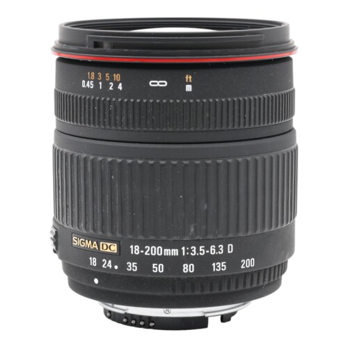 SIGMA シグマ 18-200粍 F3.5-6.3 DC デジタル専用 ニコン用 (ニコンD40/x、D60、D5000、D3000ではAF当てはめる不可)