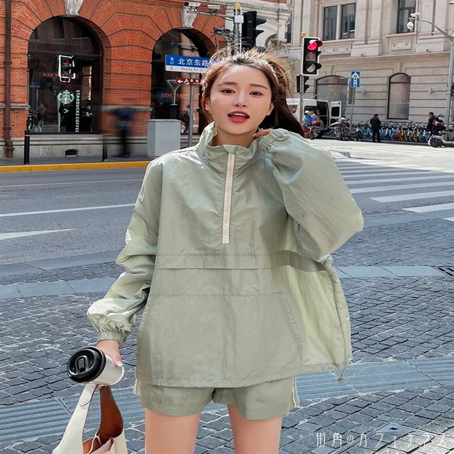 ジャケット トレーニングウェア ロング ハイネック Aライン フレア ポケット 薄手生地 可愛い 大人可愛い シンプル カジュアル コンサバ おしゃれ こなれ感 スポーティ 無地 春 秋 レディース 女性用 ママ 30代 40代 普段使い お出かけ 運動 ヨガ 部活 トレーニング ジム