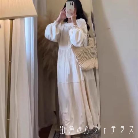 ロングワンピ 2色 マキシ 大きい ゆったり ゆる オーバーサイズ 長袖 クルーネック Aライン フレア プルオーバー ボタン 縫い目 ステッチ切り換え 可愛い シンプル カジュアル コンサバ おしゃれ レトロ こなれ感 無地 秋 プリーツ ジャギー レディース 女性用