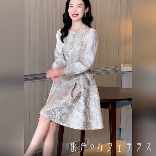 ロングドレス 衣装 ひざ丈 ミモレ Aライン フレア プルオーバー 長袖 Uネック リボン 飾り エレガント 可愛い 大人可愛い きれいめ シンプル カジュアル シック コンサバ 華やか 大人 上品 おしゃれ お洒落 主役級 こなれ感 高見え 高級感 フェミニン 花柄 オールシーズン