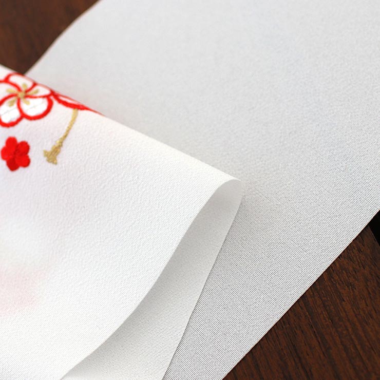 高価値セリー 22年新商品 洗える こども用 ちりめん 刺繍 半衿 全4柄 日本製 キッズ 柄 半襟 和柄 小紋柄 ポリエステル カジュアル 家庭洗濯 レトロ モダン 華やか 赤 白 紅白 毬 梅 紅葉 くす玉 薬玉 花 流水 フラワー かわいい