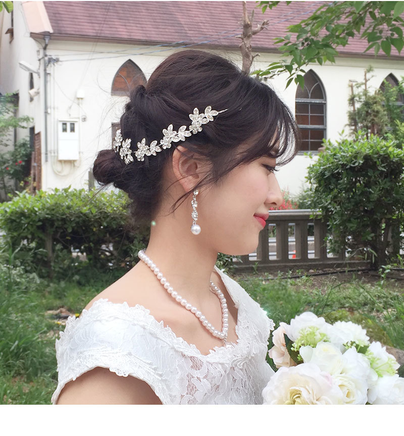 楽天市場 メール便 送料無料 ヘッドドレス ヘアアクセサリー 2way バックカチューシャ ティアラ カチューム カチューシャ ビジュー クリスタル リーフ ヘアアレンジ ヘッドアクセ 髪飾り ウェディング 結婚式 二次会 披露宴 ブライダル 小物 ギフト 花嫁 Machree