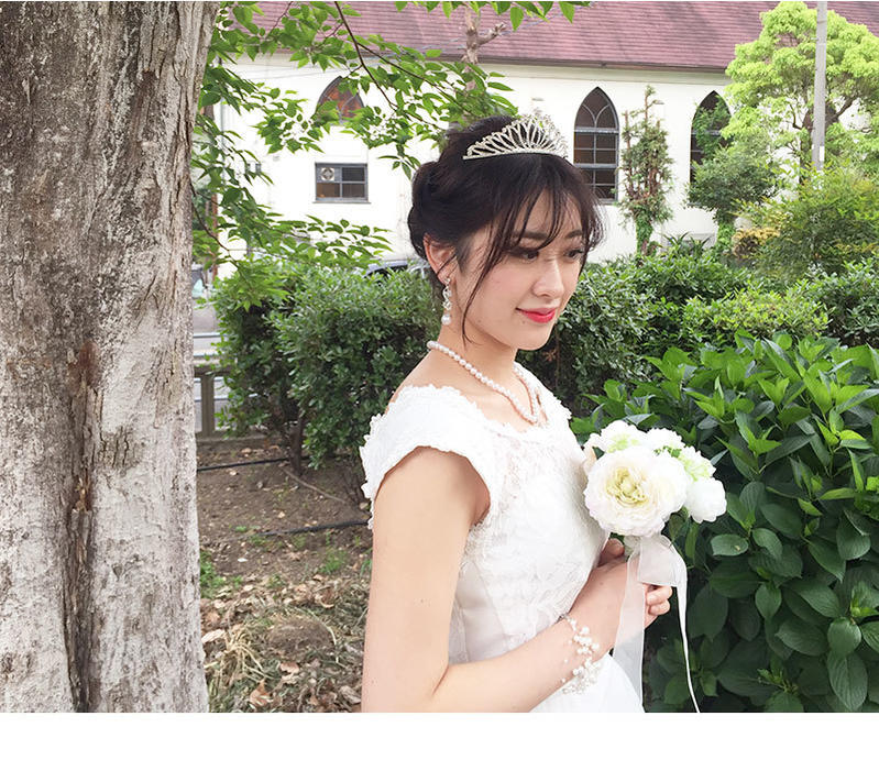 楽天市場 送料無料 ティアラ 王冠 コーム ヘアコーム ビジュー クリスタル フラワー 花 大きめ ヘアアクセサリー くし 髪飾り ヘッドドレス ヘッドアクセ ウェディング 結婚式 二次会 披露宴 ブライダル お色直し 小物 ウェディング ウェディングフォト 花嫁 Machree