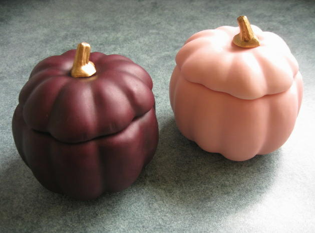 【未使用】ホワイトパンプキン型菓子入れ　2個セット 楽天市場】ハロウィン ふた付パンプキン ホワイト フタ付き 東京堂