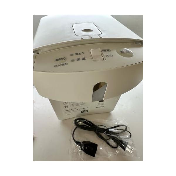 【中古】アイリスオーヤマ 灯し火ポット ポット 仕掛け式 2.2リッター 安全性のある鍵を掛ける役立つこと カルキ抜き役立つこと IMHD-122-W 白いこと