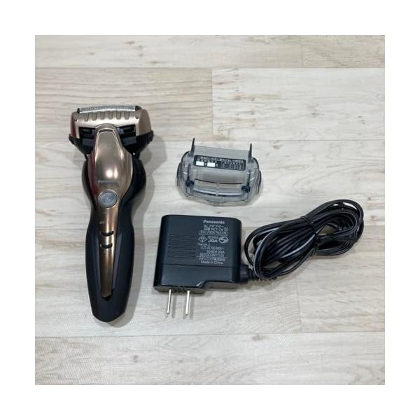 【中古】パナソニック 子ヒツジ短距離競走 メンズ電気カミソリ 3枚刃 お風呂剃り可 ゴールド調 ES-CST8S-N