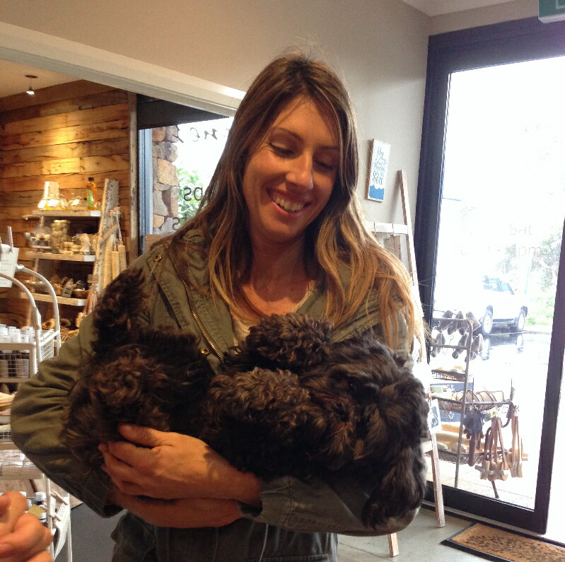 競売 10 Off 犬 シャンプー オーガニック ティーツリー アロマ ハッピードッグソープ 6個組 低刺激 皮膚 消臭 かゆみ ペット 犬用品 ヴィーガン 石鹸 固形 石けん せっけん 敏感肌 乾燥肌 保湿 犬猫兼用 肌荒れ 泡 大型犬 小型犬 無添加 毛 抗菌 スキンケア 競売 10 Off 犬 シャンプー オーガニック ティーツリー アロマ ハッピードッグソープ 6個組 低刺激 皮膚 消臭 かゆみ ペット 犬用品 ヴィーガン 石鹸 固形 石けん せっけん 敏感肌 乾燥肌 保湿 犬猫兼用 肌荒れ 泡 大型犬 小型犬 無添加 毛 抗菌 スキンケア