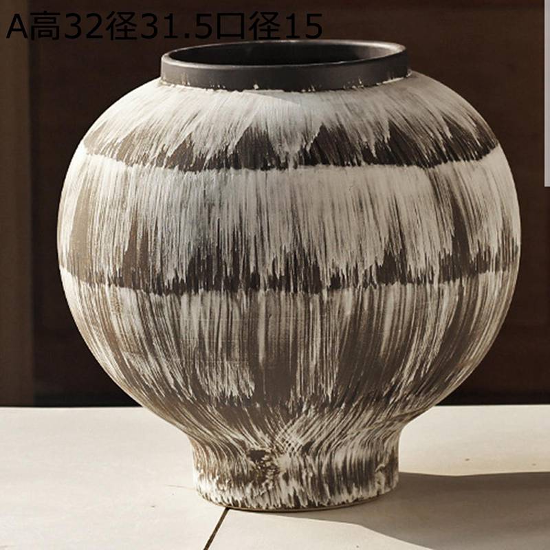 花瓶 花びん 古典 球体 ビンテージ調 シンプル花器 おしゃれ花器 陶器花器 復古 エレガント セラミック花器 フラワーアレンジメント用花器 生花用花器 インテリア小物 装飾家の装飾 室内装飾 日系 和式装飾