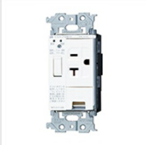 電設資材 パナソニック　WTL35113W　アドバンスシリーズ 感熱･トラッキングお知らせコンセント セラミックホワイト
