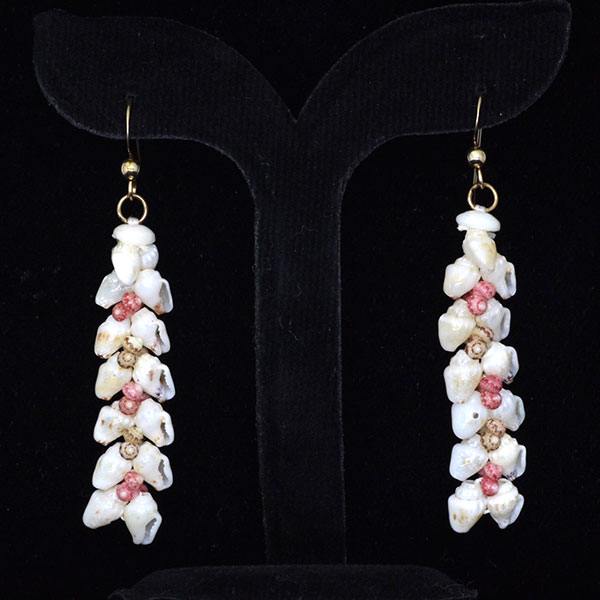 ニイハウシェルピアス　ハワイ島 ハワイ ニイハウシェル ピアス