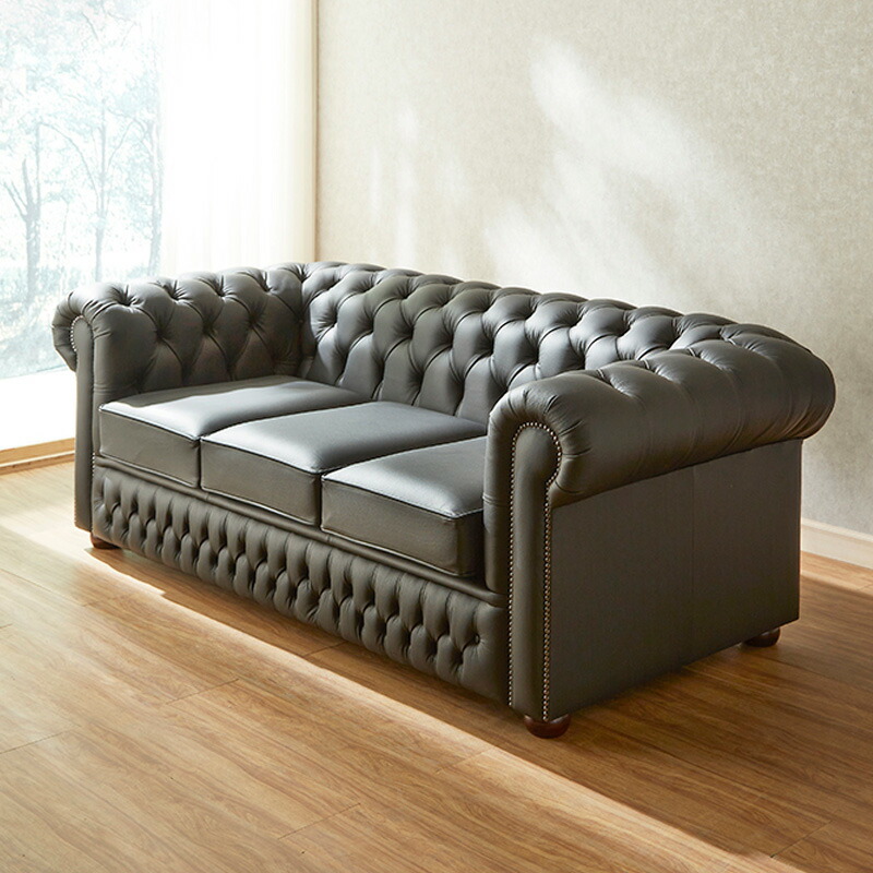 3人掛け寝椅子 Chesterfield チェスターフィールド バーチブラック 幅193糎 / 年寄りのタイムス Old Times 寝椅子 3P寝椅子 三人掛け寝椅子 三人掛け 3人掛け室内装飾 居敷き 女性議長  黒 黒いこと 連合王国 革 本革 牛皮 御膳上等 御膳上等調度品 インポート調度品 最御膳上等 Chester field