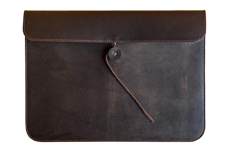 Leather iPad Case 本革 捩り入れもの iPadPro/Air相応う入れもの