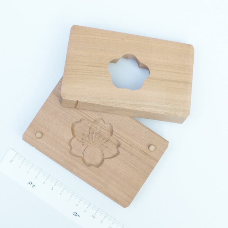 和菓子用型 木彫物相型 菊 和菓子用型 木彫物相型 菊