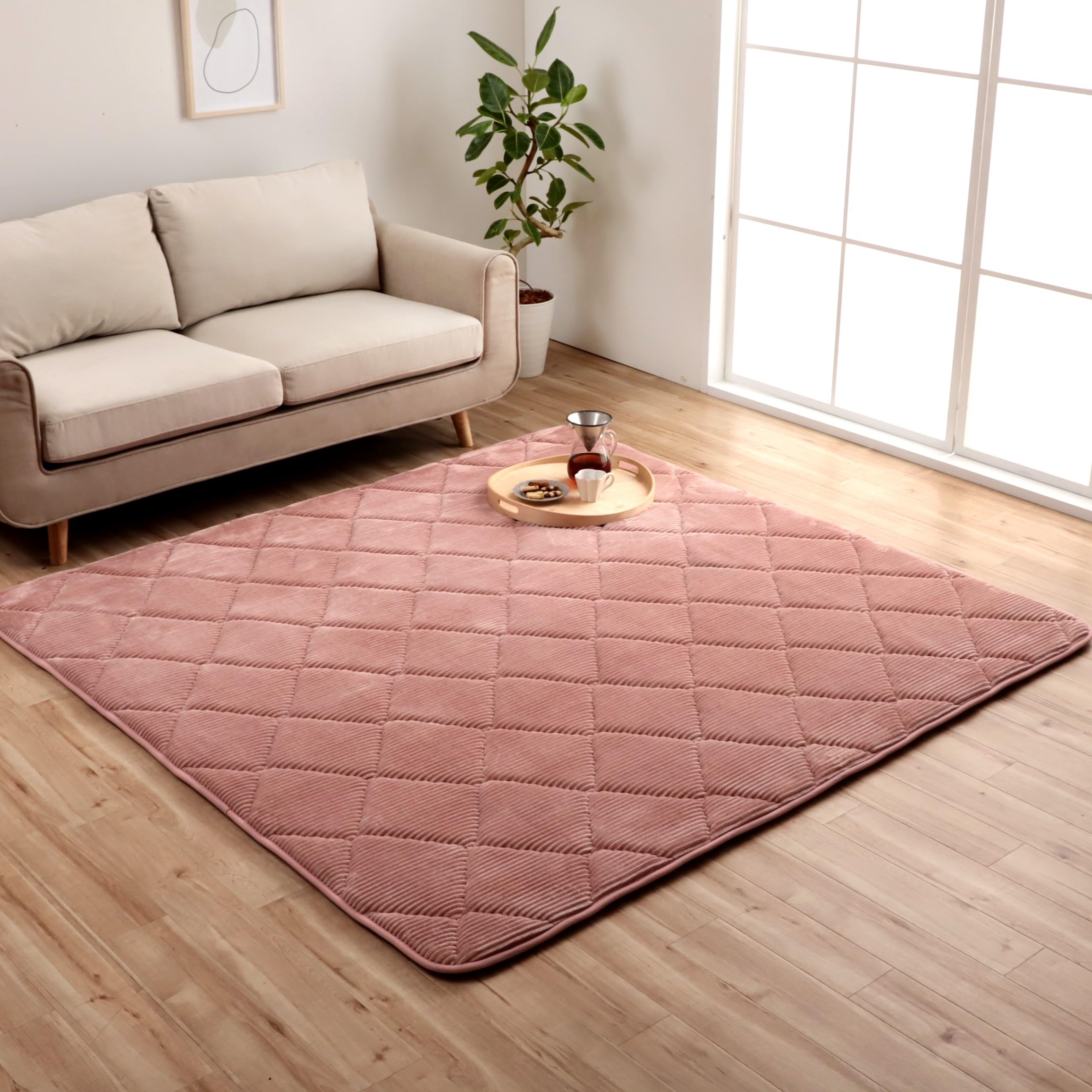 イケヒコ ラグ カーペット マット ボリューム 長方形 約1.5畳用 グランド ピンク 約130×185cm 極厚 ヘタりにくい 防音 遮音 保温 コーデュロイ シンプル クッション性 すべり止め加工 キルティング 無地 #1290970224201