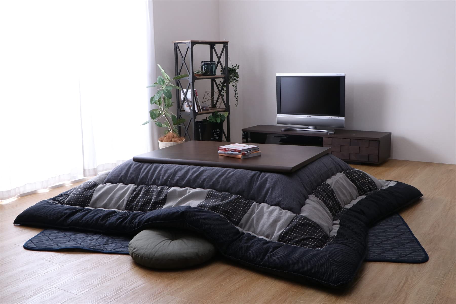 イケヒコ・コーポレーション こたつ 掛け 布団 葉月 グレイ 正方形 約205×205cm 単品 綿 モダン パッチワーク ● 80~90cm角のこたつ台に適応 #1151620130103