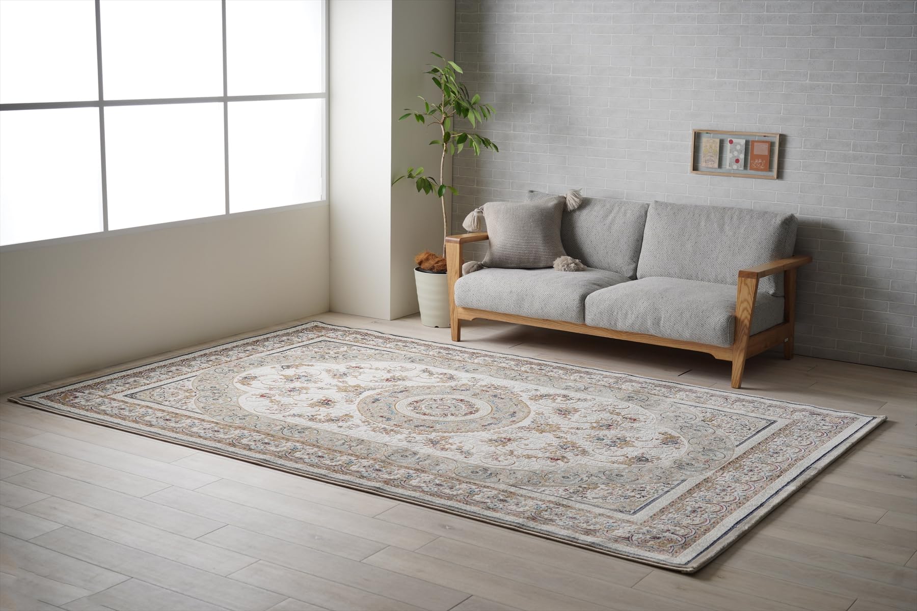 イケヒコ 引っ敷き 引っ敷き つや消し 矩形 インポート 数珠 ベージュ 約200×250糎 ひな型 ウィルトンカーペット 古典派音楽柄 飛び切り ＃ 1321580020601