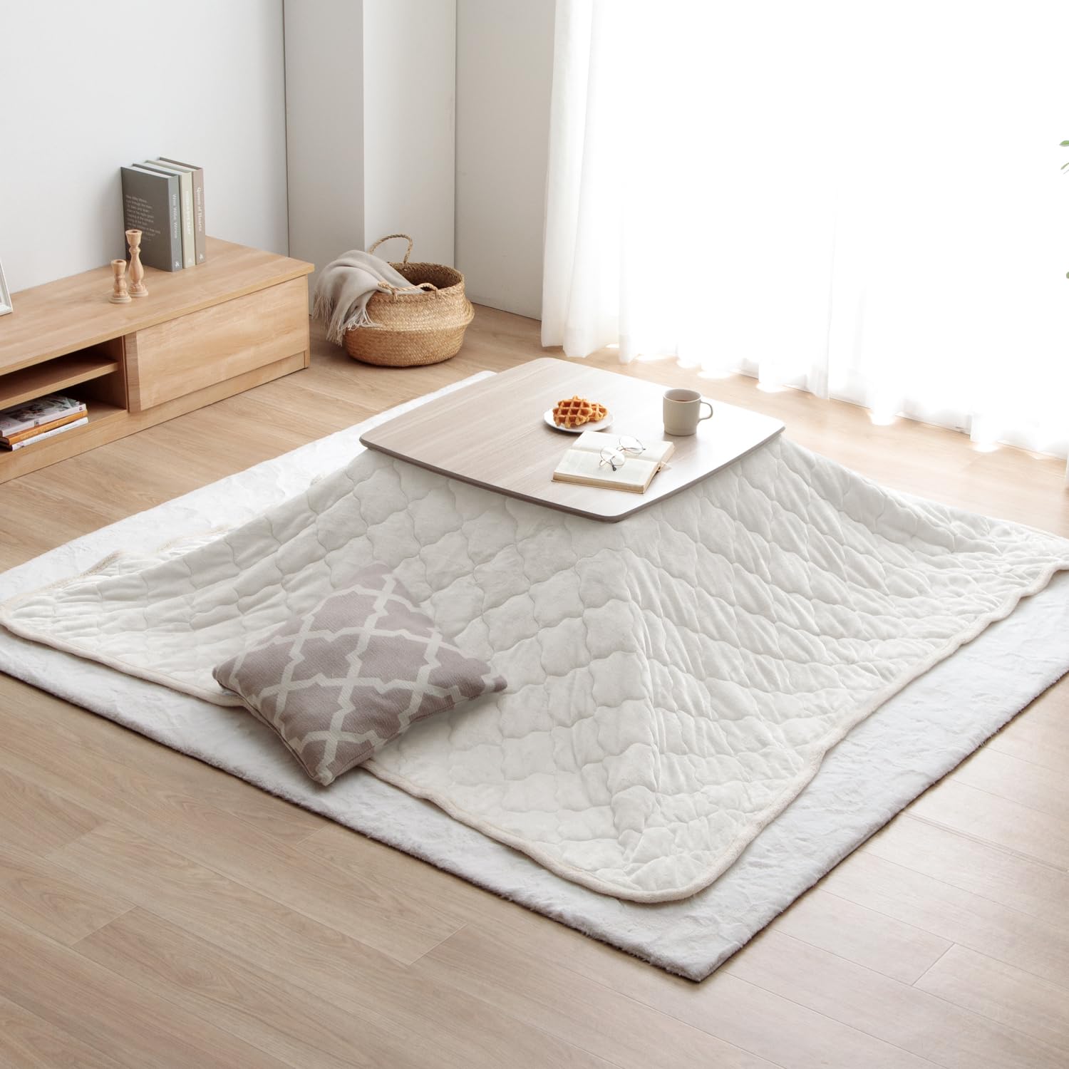 イケヒコ こたつ布団 長方形 ベース アイボリー 約190×240cm 上掛け 中掛け 毛布 リバーシブル ブランケット シンプル 丸洗い ふんわり #1172831140211