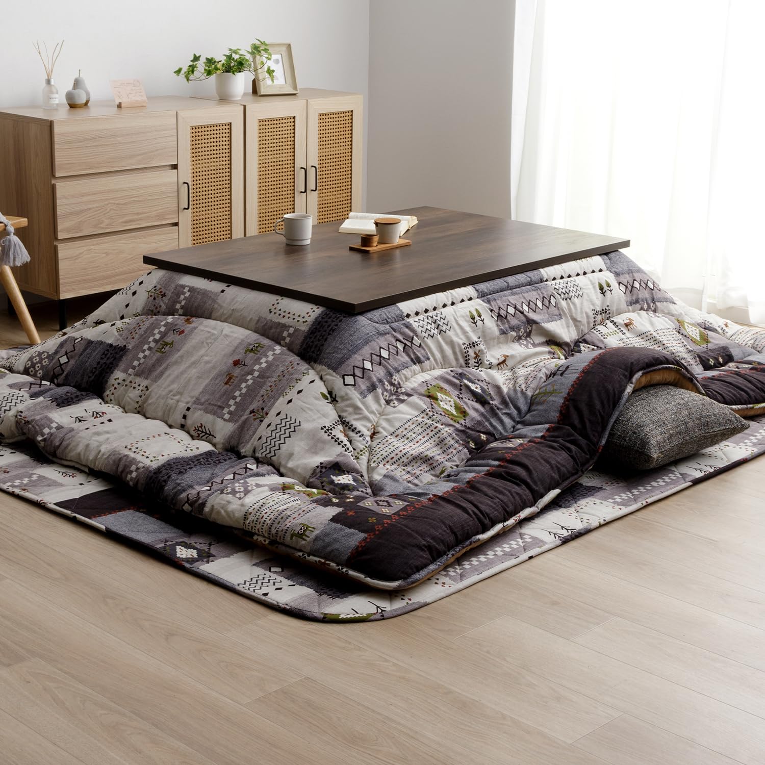 イケヒコ こたつ布団 正方形 掛敷セット 日本製 アムル 約205×205cm グレー 綿100% ギャベ柄 ふっくら ボリューム #1161460020201|SelectSHOP 岐阜 店