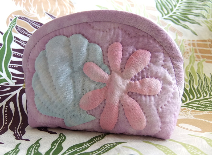 ①ハワイキルトバニティポーチ(2ヶ) ①ハワイキルトバニティポーチ(2ヶ) happyhawaii_hawaiianquilt-